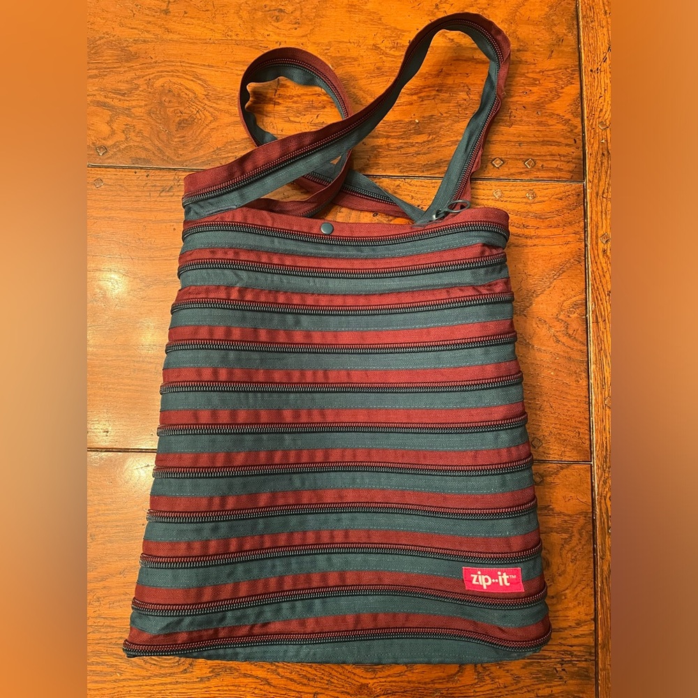 Zip-It bag brand new w/o tags
